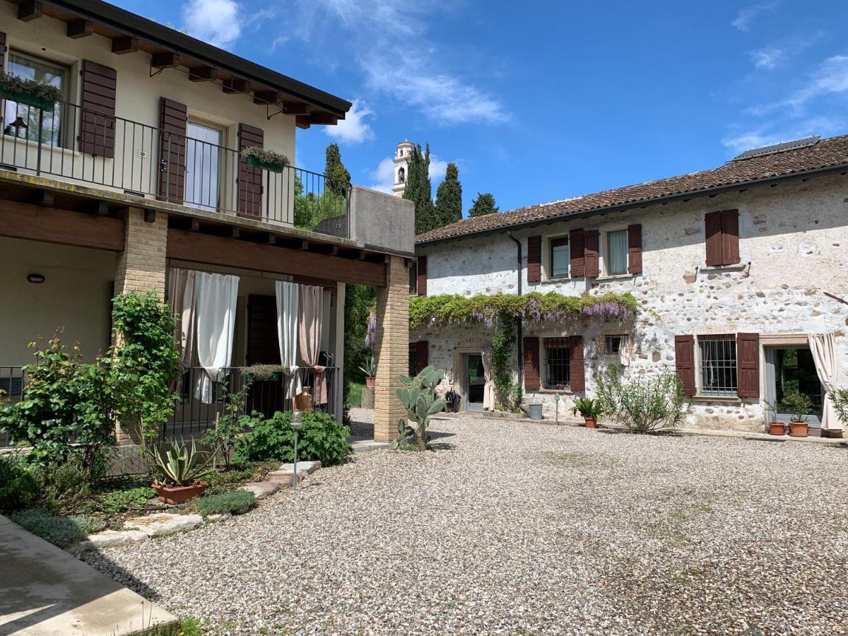 L'Isolo B&B E Case Vacanza Monzambano Luaran gambar