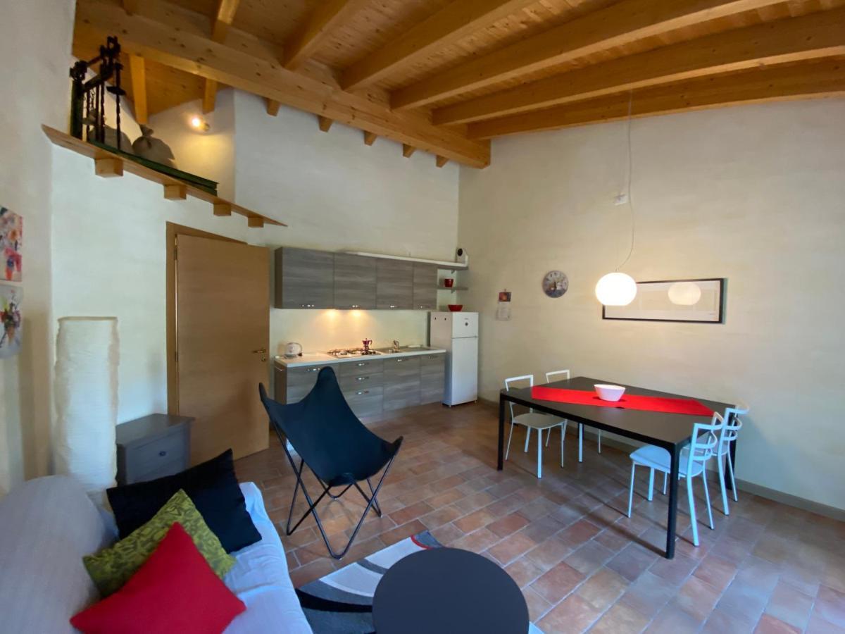 L'Isolo B&B E Case Vacanza Monzambano Luaran gambar