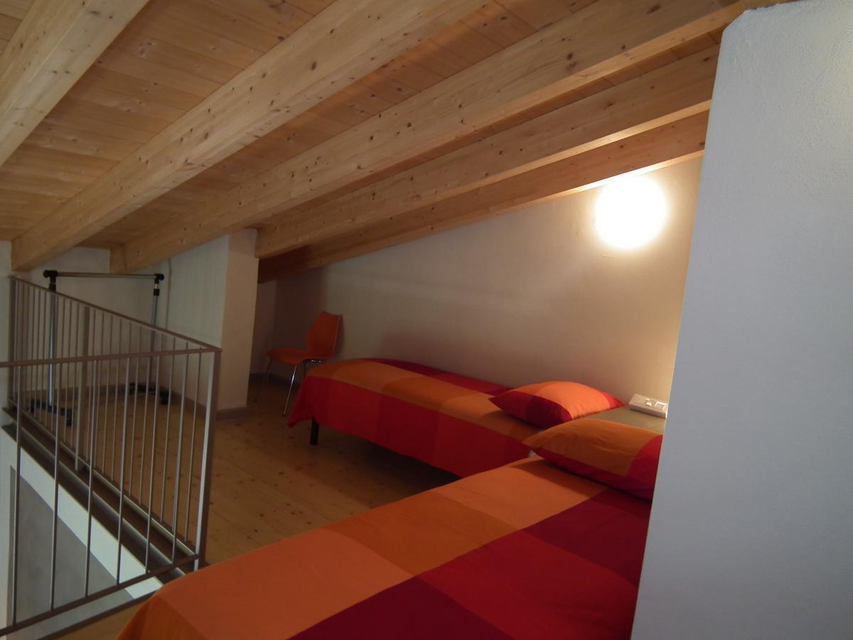 L'Isolo B&B E Case Vacanza Monzambano Luaran gambar