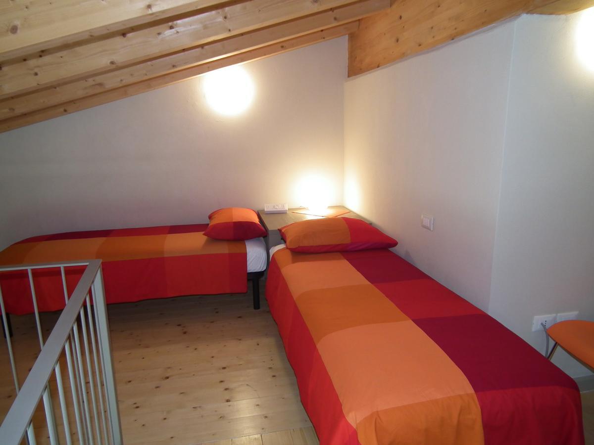 L'Isolo B&B E Case Vacanza Monzambano Luaran gambar