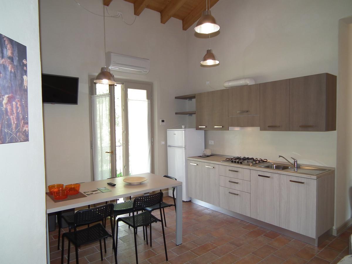 L'Isolo B&B E Case Vacanza Monzambano Luaran gambar