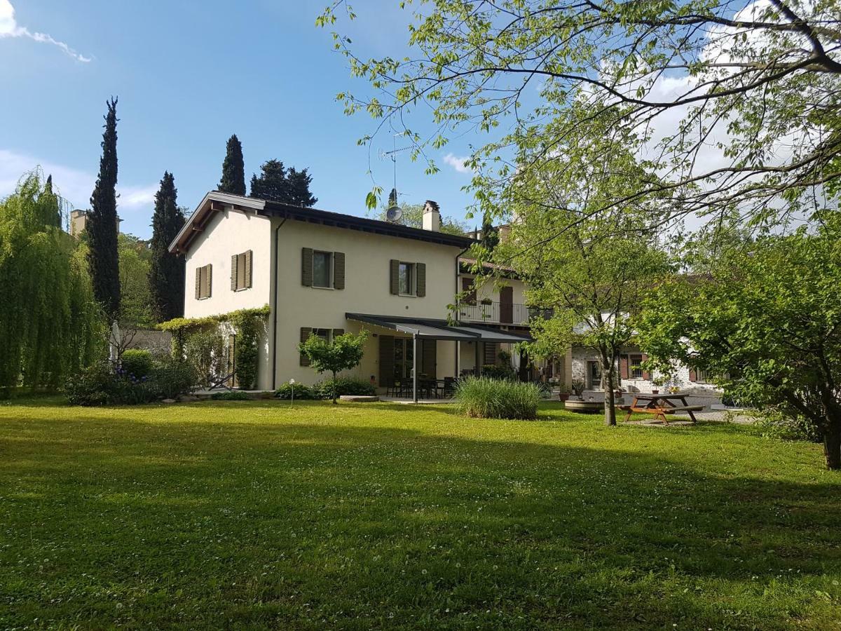L'Isolo B&B E Case Vacanza Monzambano Luaran gambar