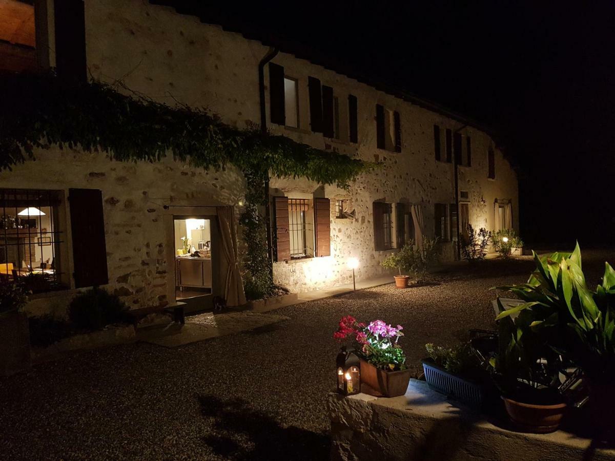 L'Isolo B&B E Case Vacanza Monzambano Luaran gambar