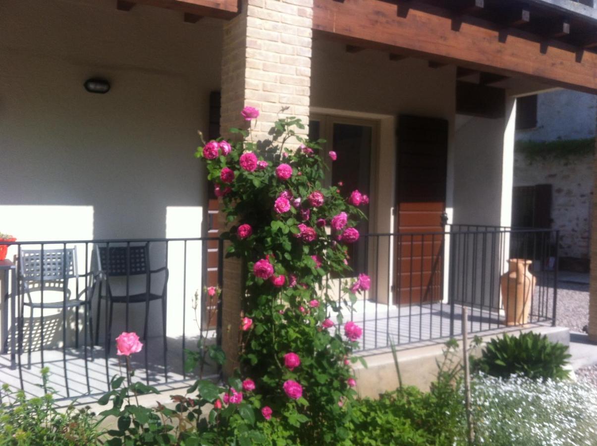 L'Isolo B&B E Case Vacanza Monzambano Luaran gambar